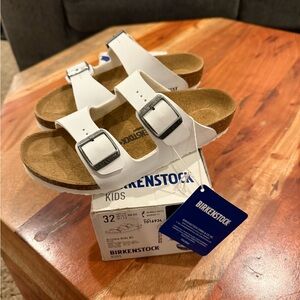 Birkenstock Kids White Sandals with Silver Buckles size 1 (eu 32)